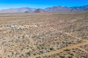 3245 E Flattop Dr, Yucca, AZ 86438 - Photo 58