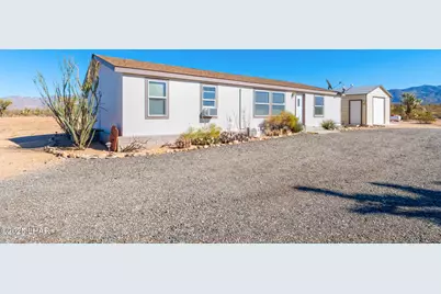 3245 E Flattop Dr, Yucca, AZ 86438 - Photo 4