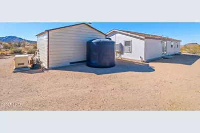 3245 E Flattop Dr, Yucca, AZ 86438 - Photo 46