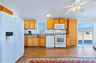 3245 E Flattop Dr, Yucca, AZ 86438 - Photo 20