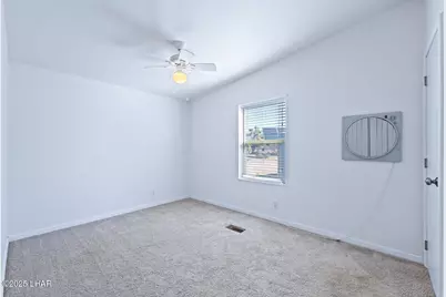 3245 E Flattop Dr, Yucca, AZ 86438 - Photo 38