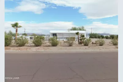 455 N Emelia Ave, Quartzsite, AZ 85346 - Photo 1