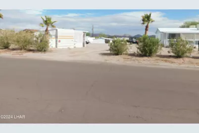 455 N Emelia Ave, Quartzsite, AZ 85346 - Photo 4