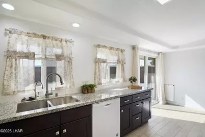 1880 Biscayne Ln, Lake Havasu City, AZ 86403 - Photo 10