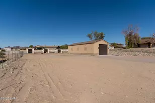 1024 Fathom Dr, Lake Havasu City, AZ 86404 - Photo 6