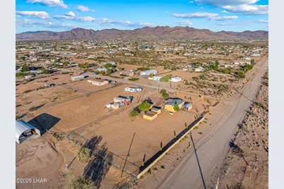 459 S Hano Rd, Golden Valley, AZ 86413 - Photo 40