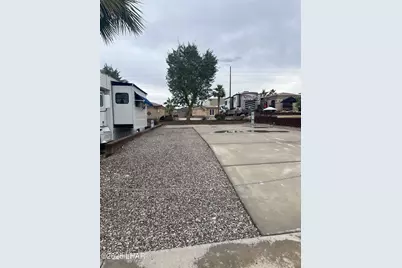 1905 Victoria Farms 372 Rd, Lake Havasu City, AZ 86404 - Photo 2