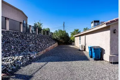 2219 Runabout Dr, Lake Havasu City, AZ 86403 - Photo 8