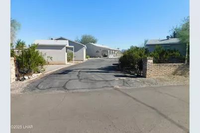 675 N Tesota Ln, Quartzsite, AZ 85346 - Photo 2
