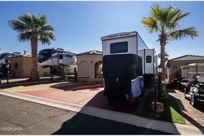 1905 Victoria Farms Rd. #264, Lake Havasu City, AZ 86404 - Photo 4