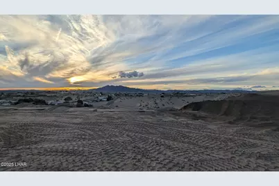 1084 Riverside Dr, Lake Havasu City, AZ 86404 - Photo 10