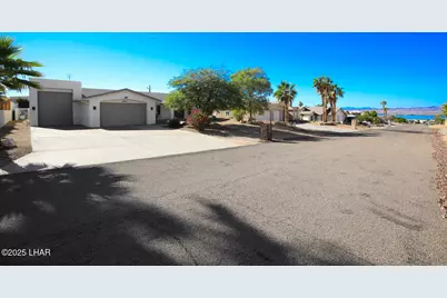 1900 Nugget Dr, Lake Havasu City, AZ 86404 - Photo 1