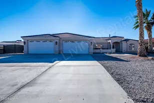 629 Sand Dab Dr, Lake Havasu City, AZ 86404 - Photo 1