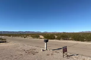 6614 W Brook Dr, Golden Valley, AZ 86413 - Photo 22