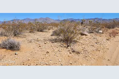 Lot 328 E Oscar Dr, Yucca, AZ 86438 - Photo 2