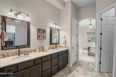 662 Island Dr, Lake Havasu City, AZ 86403 - Photo 22