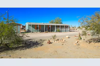 400 N Moon Mountain Ave, Quartzsite, AZ 85346 - Photo 2
