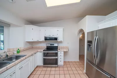 3255 Thundercloud Dr, Lake Havasu City, AZ 86406 - Photo 10