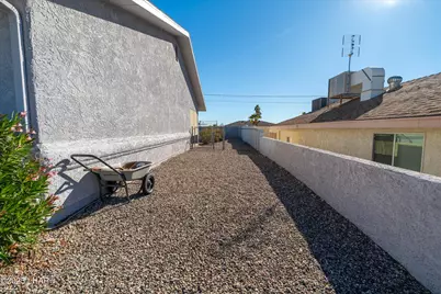 2330 Constellation Dr, Lake Havasu City, AZ 86403 - Photo 4