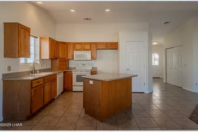3662 Swordfish Dr, Lake Havasu City, AZ 86406 - Photo 14