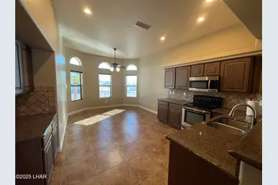 3551 Winston Dr, Lake Havasu City, AZ 86406 - Photo 2