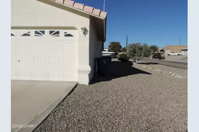 1697 Cardinal Dr, Lake Havasu City, AZ 86403 - Photo 2