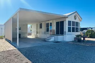 200 N Moon Mountain Ave, Quartzsite, AZ 85346 - Photo 2