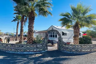 200 N Moon Mountain Ave, Quartzsite, AZ 85346 - Photo 2