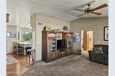 569 Acoma Blvd N, Lake Havasu City, AZ 86403 - Photo 8