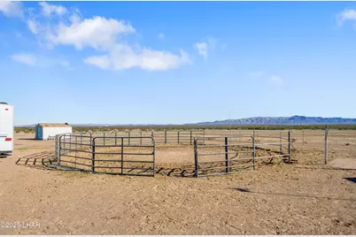 39191 Avenue 42 E, Salome, AZ 85348 - Photo 36