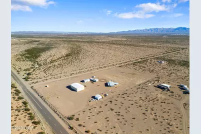 39191 Avenue 42 E, Salome, AZ 85348 - Photo 2