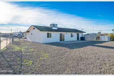 2205 Charing Cross Dr, Lake Havasu City, AZ 86404 - Photo 4