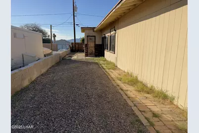 3205 Erwin Ln, Lake Havasu City, AZ 86404 - Photo 6