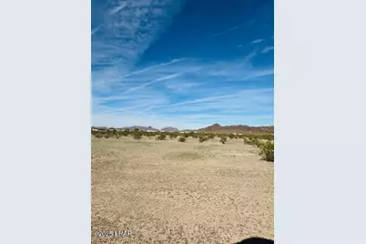 46052 E Perry Ln, Salome, AZ 85348 - Photo 10