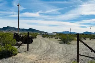 46052 E Perry Ln, Salome, AZ 85348 - Photo 2