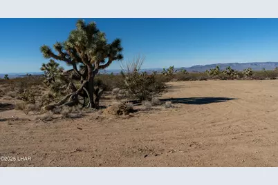 Lot 141 E Navajo Dr, Yucca, AZ 86438 - Photo 2