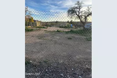 552 Park St, Kingman, AZ 86401 - Photo 1