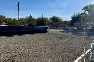 25536 Ochoco Way, Bouse, AZ 85325 - Photo 16