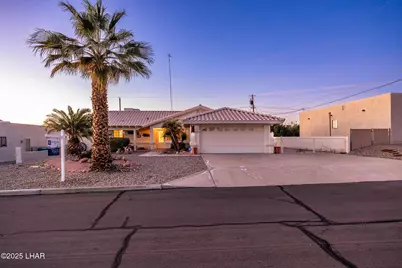 3555 Red Cloud Dr, Lake Havasu City, AZ 86406 - Photo 4