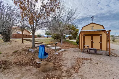 16722 S Lawton Rd, Yucca, AZ 86438 - Photo 12