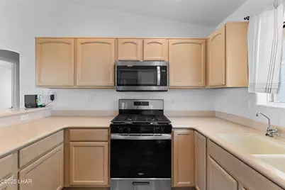 5763 S Desert Lakes Dr, Fort Mohave, AZ 86426 - Photo 18