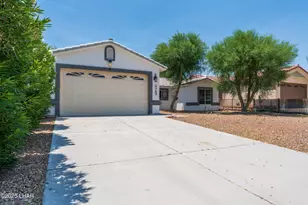 5763 S Desert Lakes Dr, Fort Mohave, AZ 86426 - Photo 2