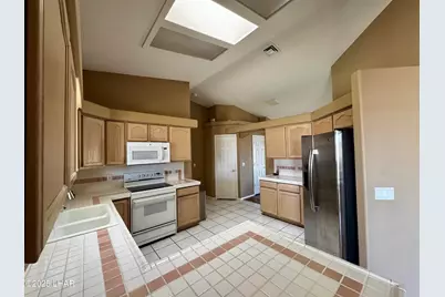 2415 Palo Verde Blvd N, Lake Havasu City, AZ 86404 - Photo 12