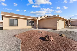 1974 E Folzman Dr, Lake Havasu City, AZ 86404 - Photo 4