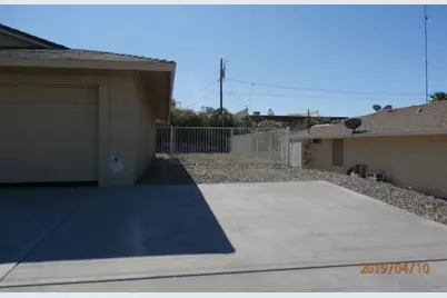 858 Paso Dr, Lake Havasu City, AZ 86406 - Photo 2