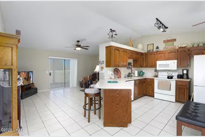 3345 Desert Dr, Lake Havasu City, AZ 86404 - Photo 10