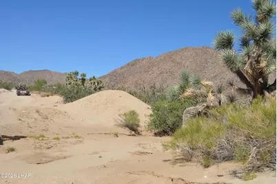 2279 E Margaret Dr, Yucca, AZ 86438 - Photo 58