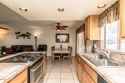 1055 Barcelona #37, Lake Havasu City, AZ 86403 - Photo 24