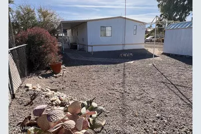 746 W Falcon Dr, Quartzsite, AZ 85346 - Photo 24