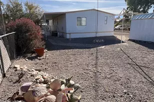 746 W Falcon Dr, Quartzsite, AZ 85346 - Photo 24